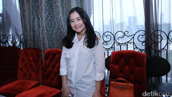 Prilly Latuconsina Isi OST Sinetrans BMBP