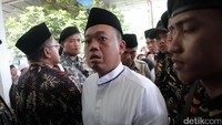 Kepala BNP2TKI Nusron Wahid yang juga merupakan warga NU turut hadir di rumah duka.