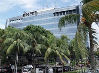 BUMN Konstruksi dan Produsen Emas Buka Lowongan, Minat?