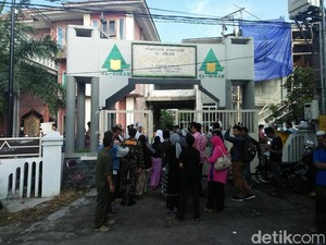 Begini Suasana Duka di Kediaman KH Hasyim Muzadi di Malang