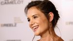 Katie Holmes Kembali Jadi Jackie