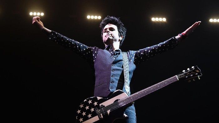 Green Day NEW YORK, NY - MARCH 15: Billie Joe Armstrong of Green Day In Concert - Brooklyn, NY at Barclays Center on March 15, 2017 in New York City. (Photo by Theo Wargo/Getty Images)