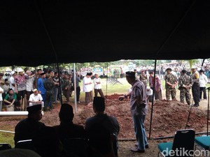 Lokasi Kuburan KH Hasyim Muzadi Kembali ke Titik Awal