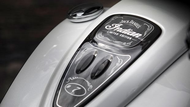 Kerennya Moge Kolaborasi Indian Motorcycles dan Jack Daniel's