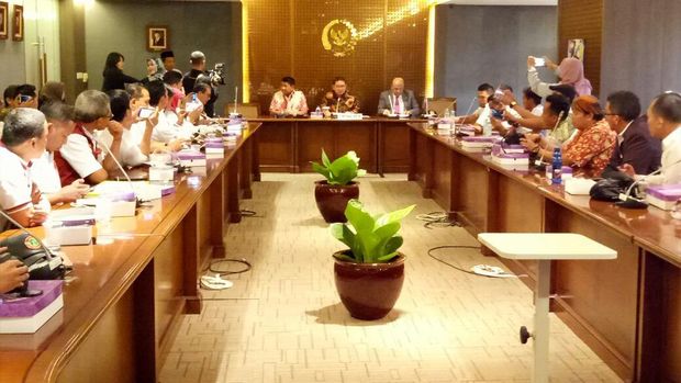 Temui Fadli Zon, Perwakilan Perawat Curhat soal Status Honorer