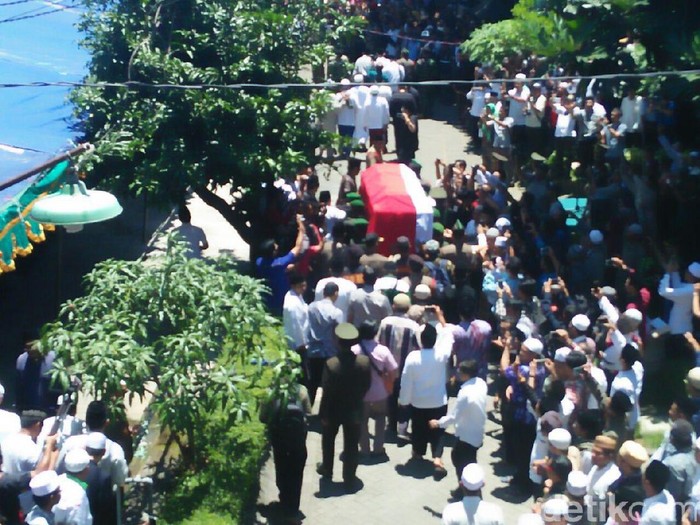 Dukacita Kepala Daerah di Jatim atas Meninggalnya KH Hasyim