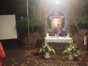 Jemaat Gereja di Batu Gelar Doa untuk KH Hasyim Muzadi