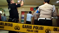 Belum diketahui dari lantai berapa lift tersebut jatuh. Namun lift tersebut terjerembap ke lantai paling bawah atau basement. 