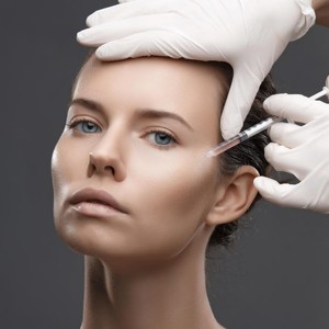 Suntik Botox di Perut, Puluhan Orang Alami Kelumpuhan