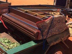 Piano Mahal Dibuang ke Tempat Sampah di Australia
