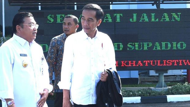 Hari Kedua di Kalbar, Presiden Meresmikan PLBN Aruk