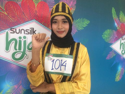 Kisah Guru TK yang Naik Motor 5 Jam Demi Ikut Audisi Sunsilk Hijab Hunt