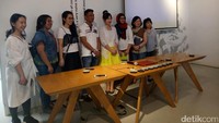 Ratna Somantri kembali berbagi pengalaman cara menikmati teh Indonesia, Jepang hingga China. Selain itu, cara penyeduhannya pun diberikan agar rasanya optimal.