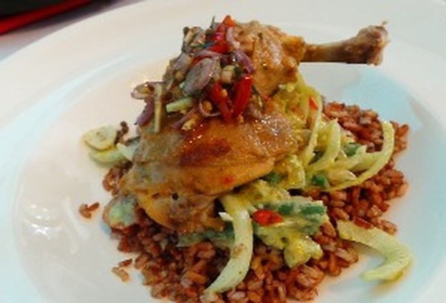 Pasta, Udang dan Ayam Makin Enak dengan Bumbu Sambal Matah