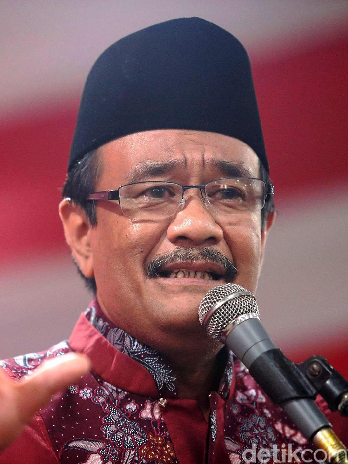Djarot: Pasukan Merah Bukan Perbaiki Rumah di Bantaran Sungai