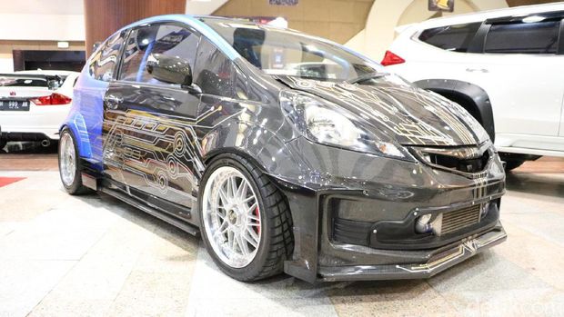 Melihat Modifikasi yang Keren-keren di Surabaya