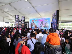 Cassandra Lee-Randy Martin Meriahkan Hangout Bareng Artis MD Entertainment