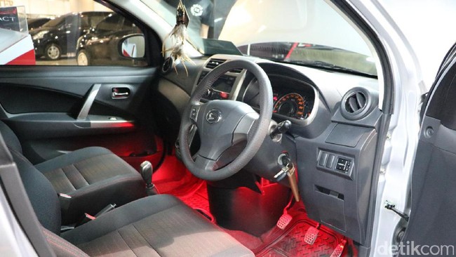 Daihatsu Sirion Balap ala Mahasiswa