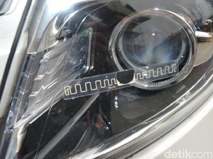 Tingkatkan Pelayanan, Bayar Tol Pakai Stiker Mulai Diuji Coba