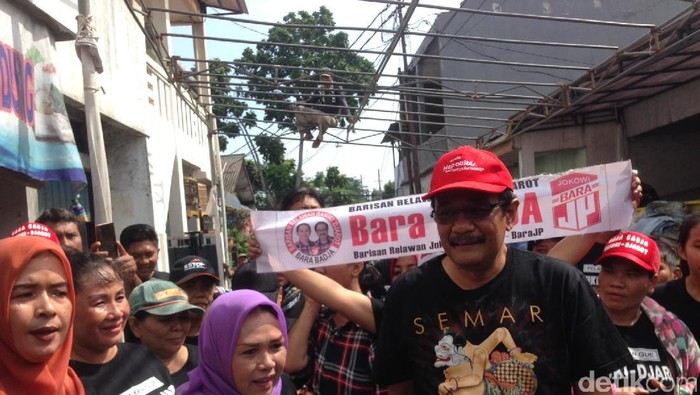 Blusukan ke Klender, Djarot Paparkan Syarat Jadi Pasukan Merah