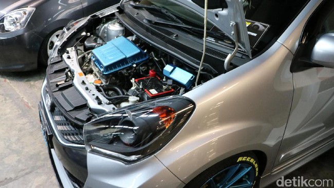 Daihatsu Sirion Balap ala Mahasiswa