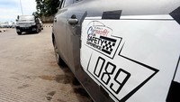 Sedikitnya ada 200 peserta dari sejumlah kalangan komunitas mobil dan pelajar sebagai future driver yang terdiri dari berbagai elemen masyarakat, seperti asosiasi supir/bus, pelajar dan juga media.  (Foto: dok LMS)