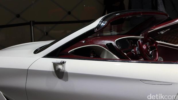 Bentley EXP 12 Speed 6e 