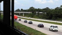 Dengan menggandeng Indonesia Defensive Driving Center (IDDC), PT LMS ingin mengajak para pengendara memiliki pengalaman langsung dalam menerapkan budaya berkendara yang aman, khususnya di jalan tol. (Foto: dok LMS)