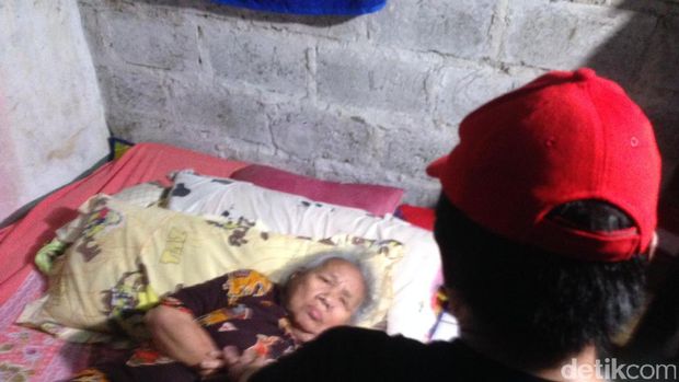 Blusukan ke Klender, Djarot Dicurhati Ibu-ibu Soal Harga Cabai