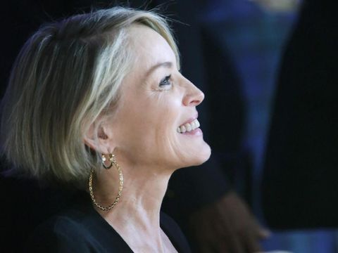 Dulu Pernah 'Mati Suri', Ini Rahasia Sharon Stone Tetap Memukau di Usia 59