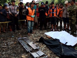 Seorang Pria Tewas Loncat dari Jembatan, Diduga Bunuh Diri