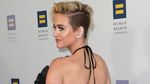 Sexy and Chic! Penampilan Katy Perry Bergaun Hitam-Putih