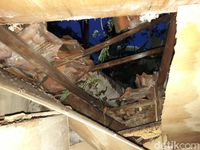 Genting berhamburan tersapu puting beliung