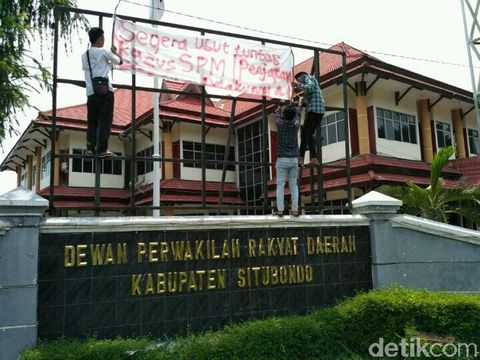 Demo mahasiswa di Situbondo