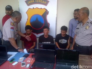 Komplotan Pencuri Bermodus Pecah Kaca Mobil Dibekuk di Semarang