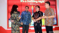 Apresiasi ini dibagi dalam tiga kategori, yakni merchant partners yang memberikan kontribusi transaksi terbesar, transaksi e-commerce, serta kontribusi terhadap perkembangan bisnis merchant secara kesulurahan di tahun 2016. Berdasarkan kategori tersebut, CIMB Niaga menetapkan sebanyak 4 perusahaan terpilih mendapatkan spresiasi pada tahun ini.