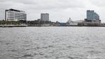 Menikmati Akhir Pekan di Pantai Losari
