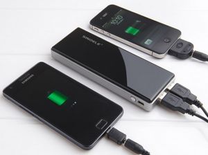 Pria di Serang Tewas Saat Dengarkan Musik, Bahayakah Pakai Earphone?