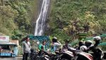 Kesegaran di Nganjuk: Air Terjun Sedudo
