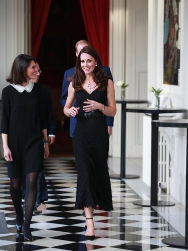 Foto: Tebar Pesona di Paris, Ini 5 Gaya Terbaik Kate Middleton