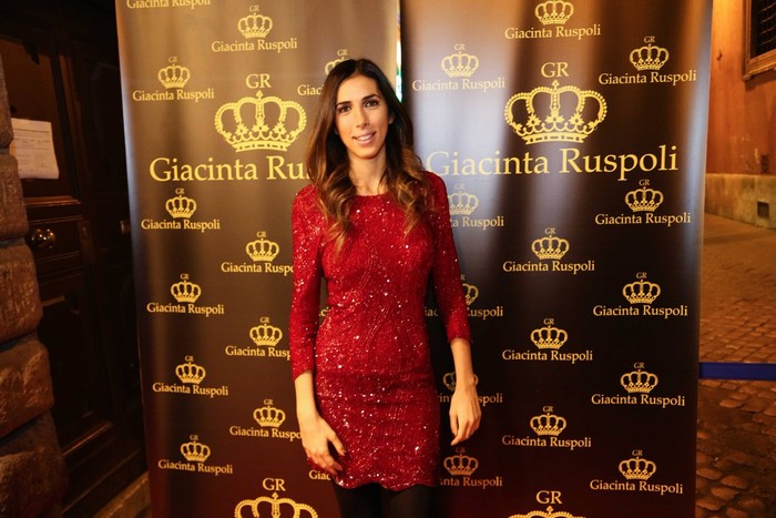 Cuma di Italia, Menginap Bareng Putri Bangsawan Cantik di Istana