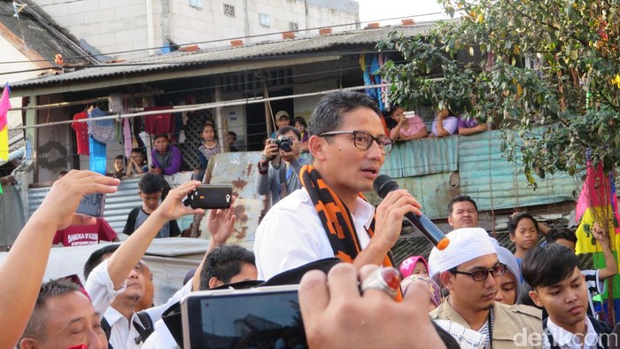 Sandiaga Janji Bajaj Gabung ke OK Otrip, Sopir Digaji Sesuai UMP