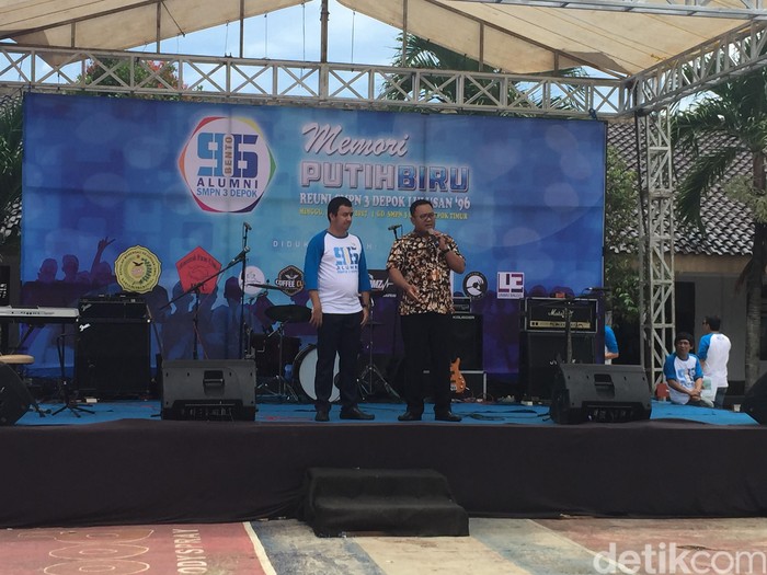 Hadiri Acara Reuni SMPN 3, Wawali Kota Depok Beri 3 Beasiswa