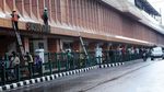 Stasiun Cikini Dibersihkan