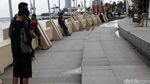 Menikmati Akhir Pekan di Pantai Losari