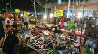 Pusat keramaian Udon Thani ini akan lebih ramai jika memasuki malam liburan. Lokasinya pun ada di tengah kota dan persis di antara Stasiun Udon Thani (Masaul/detikTravel)