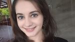 Razz Florean, Si Cantik yang Tak Cuma Modal Tampang