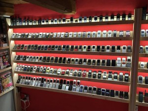 Atas Dasar Kesehatan Mental, Gen Z Kembali ke Nokia Jadul-Ponsel Bodoh