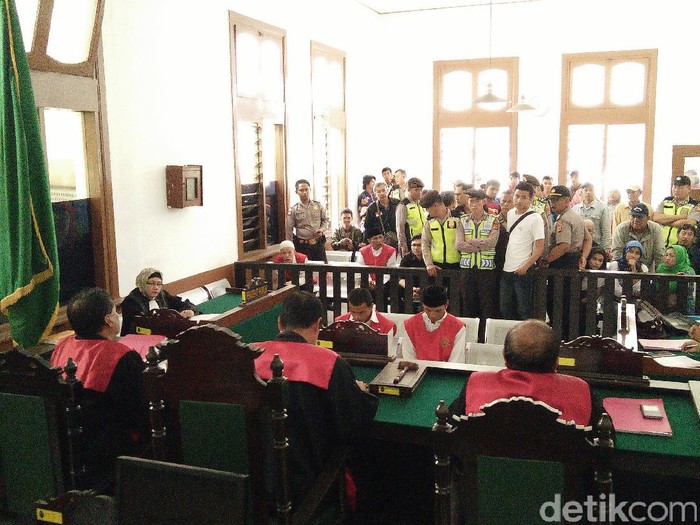 Dua Pengeroyok Guru YAS Bandung Divonis 12 Tahun Bui