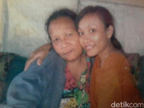 Maria dan ibunya, Lusia Riza Madho